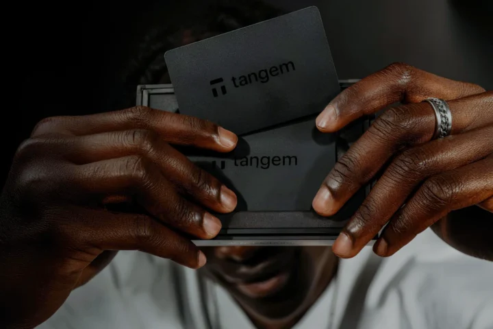 Tangem Wallet Review - available in Card and Ring variants.